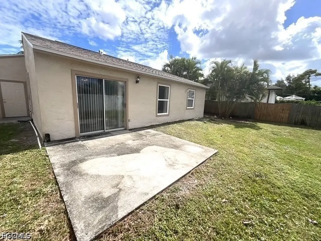 17376 Delaware Road Fort Myers FL 33967