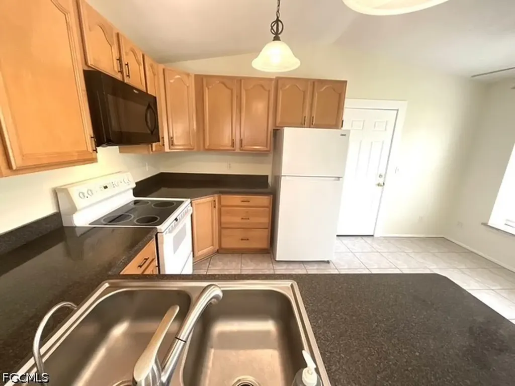 17376 Delaware Road Fort Myers FL 33967