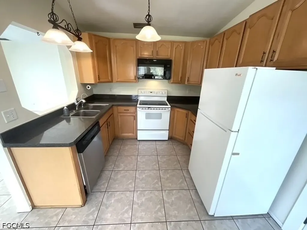 17376 Delaware Road Fort Myers FL 33967