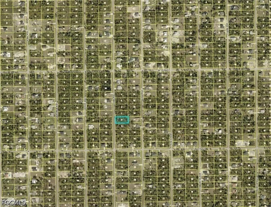908 Oak Avenue Lehigh Acres FL 33972
