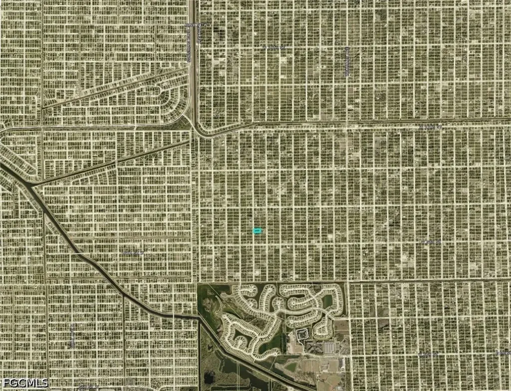 908 Oak Avenue Lehigh Acres FL 33972
