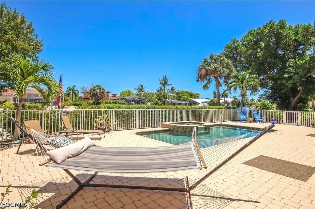 1066 Bailey Road Sanibel FL 33957