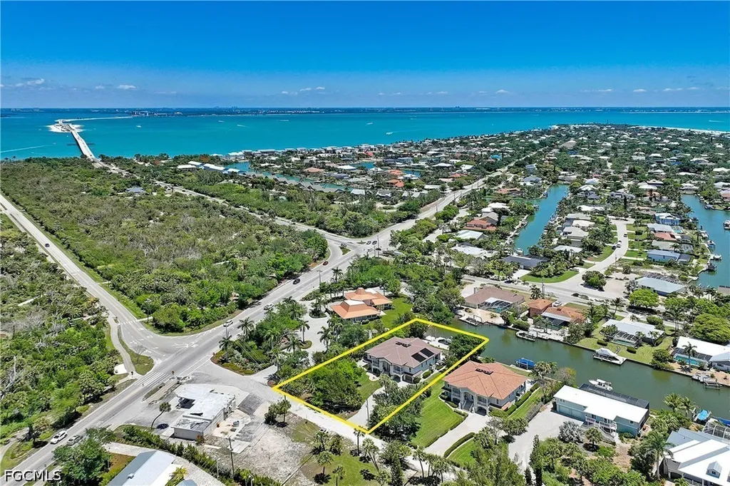 1066 Bailey Road Sanibel FL 33957