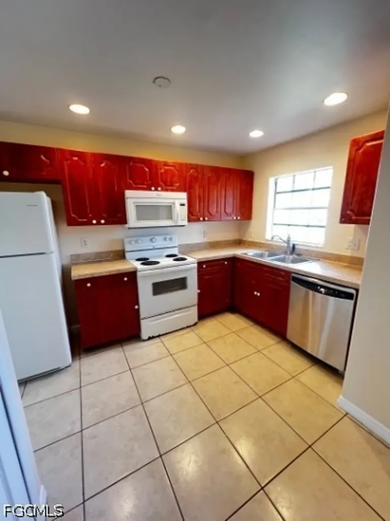624 Hancock Bridge Parkway Cape Coral FL 33990
