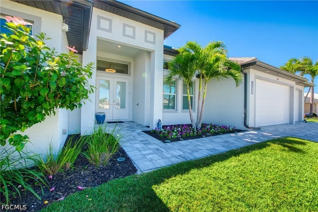 4824 SW 24th Place Cape Coral FL 33914
