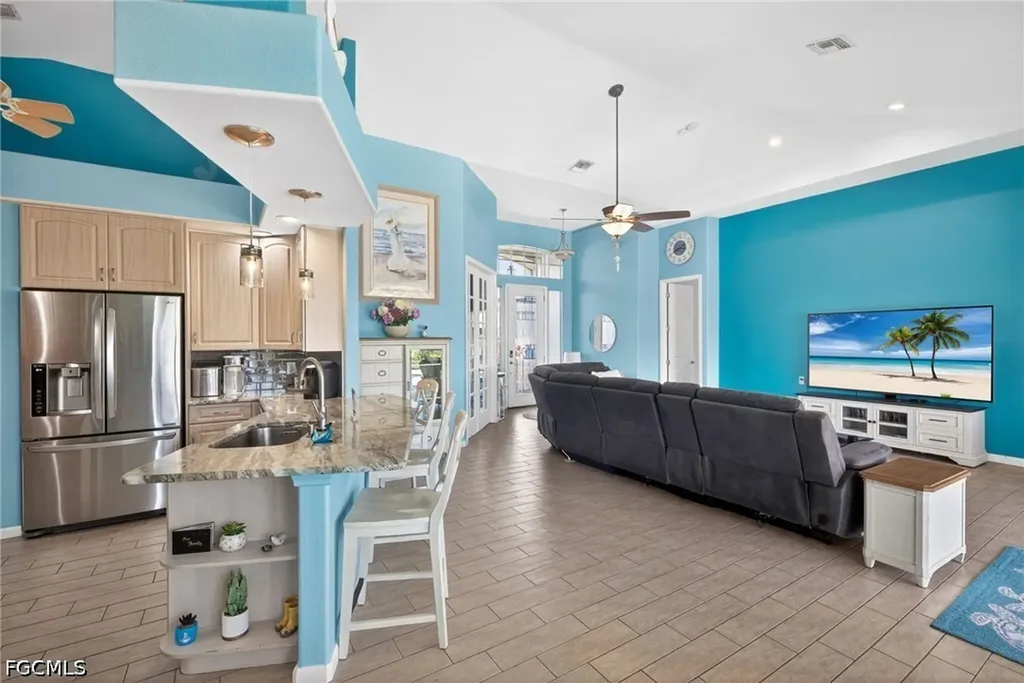 2334 SW Trafalgar Parkway Cape Coral FL 33991