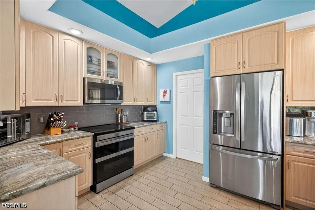 2334 SW Trafalgar Parkway Cape Coral FL 33991