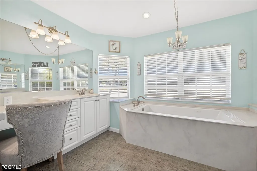 2334 SW Trafalgar Parkway Cape Coral FL 33991