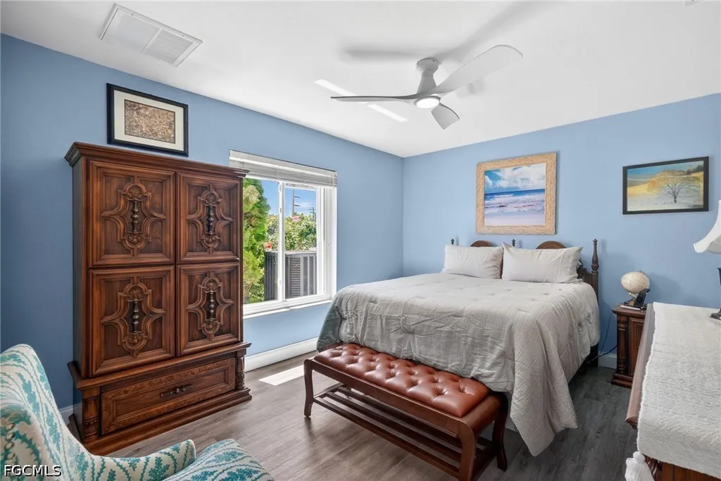 2334 SW Trafalgar Parkway Cape Coral FL 33991