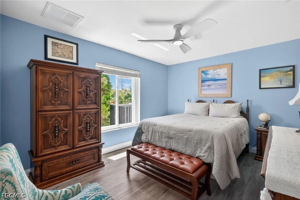 2334 SW Trafalgar Parkway Cape Coral FL 33991