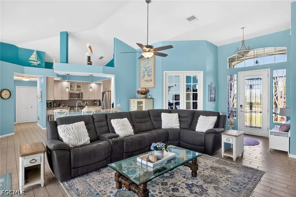 2334 SW Trafalgar Parkway Cape Coral FL 33991