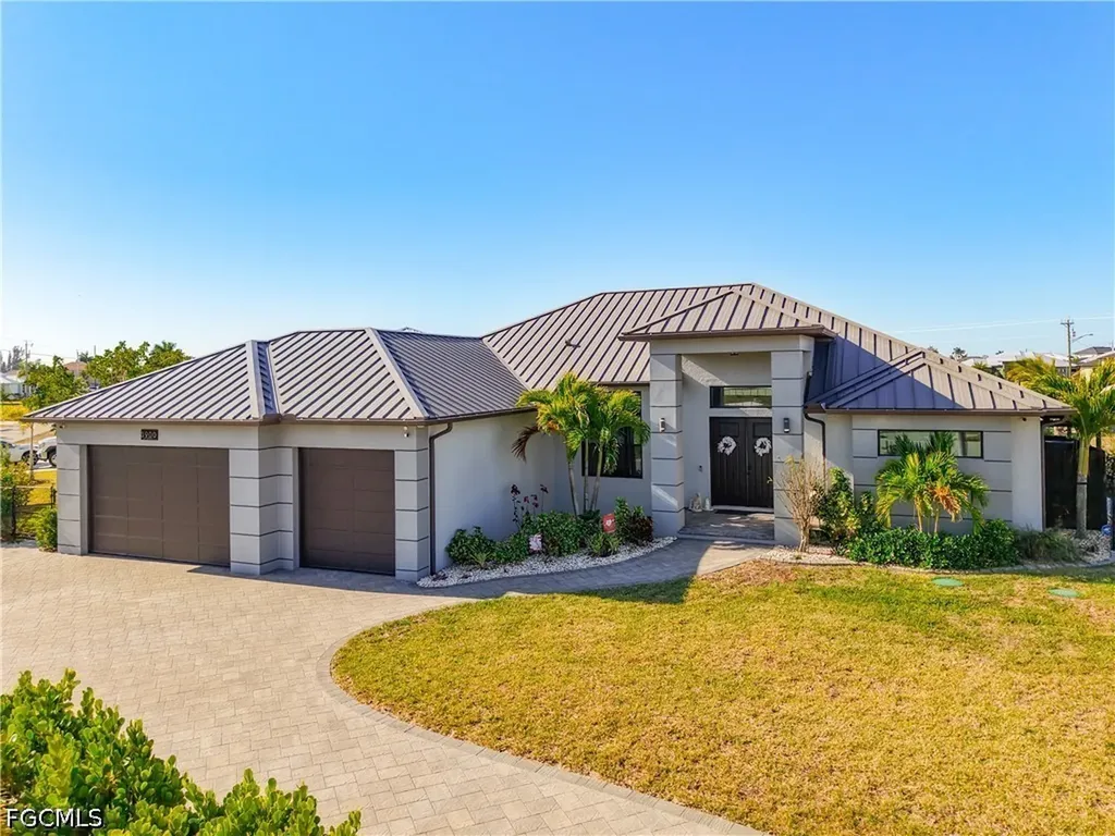 3900 Gulfstream Parkway Cape Coral FL 33993