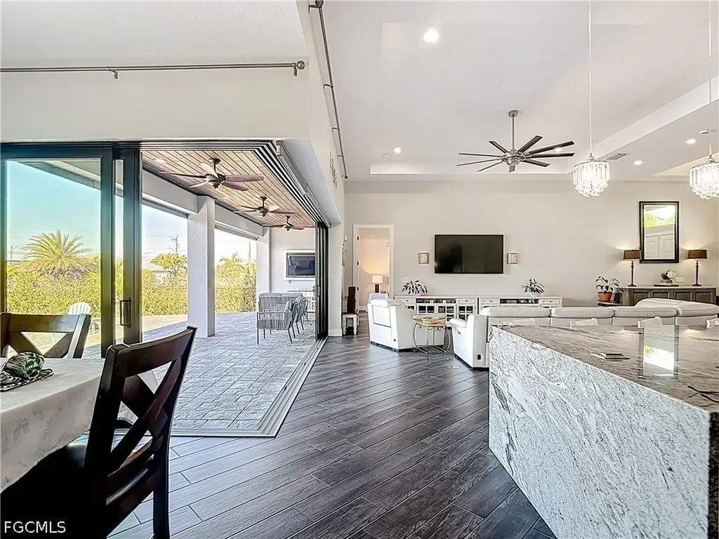 3900 Gulfstream Parkway Cape Coral FL 33993