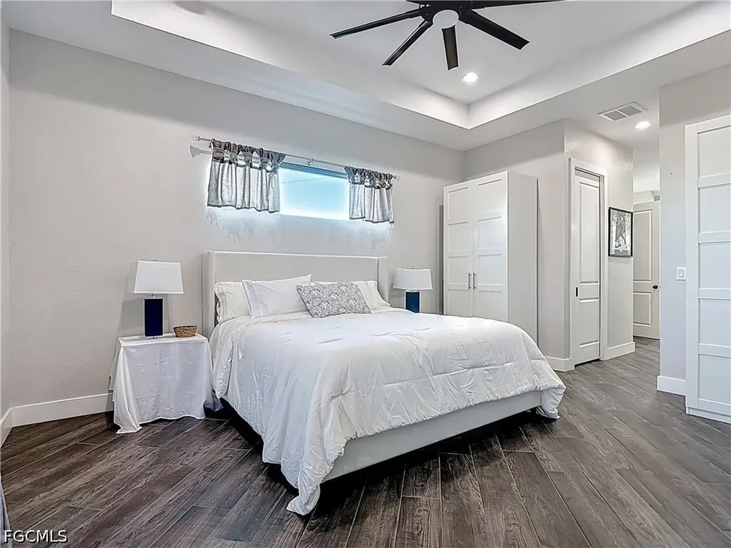 3900 Gulfstream Parkway Cape Coral FL 33993