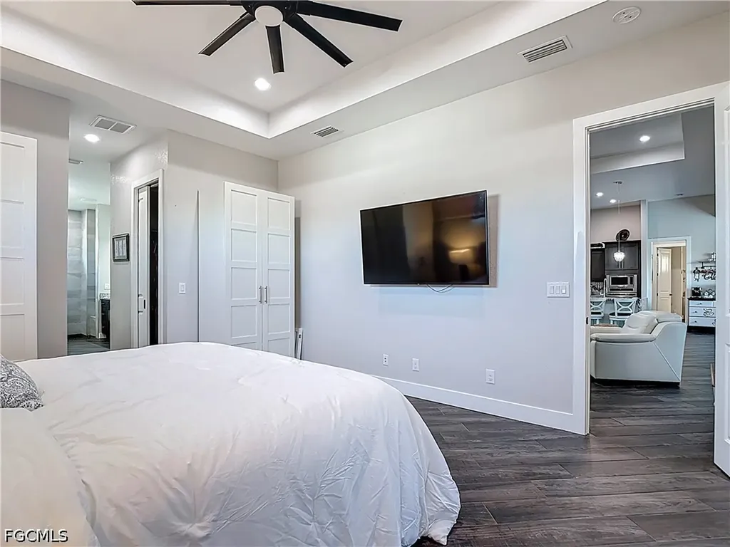 3900 Gulfstream Parkway Cape Coral FL 33993