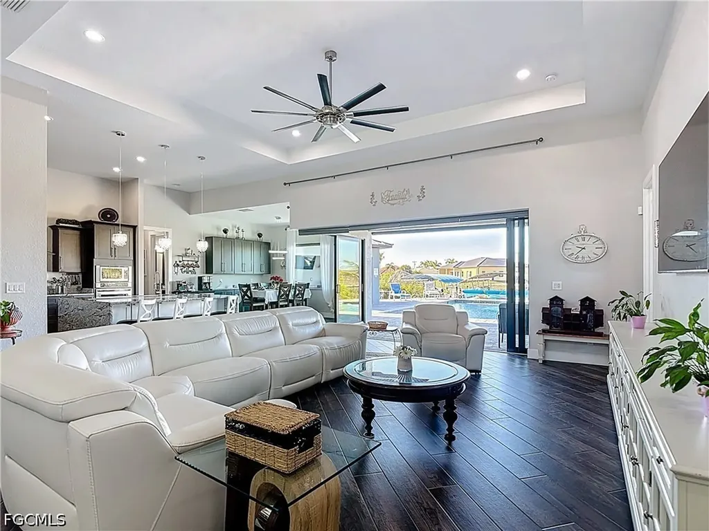 3900 Gulfstream Parkway Cape Coral FL 33993
