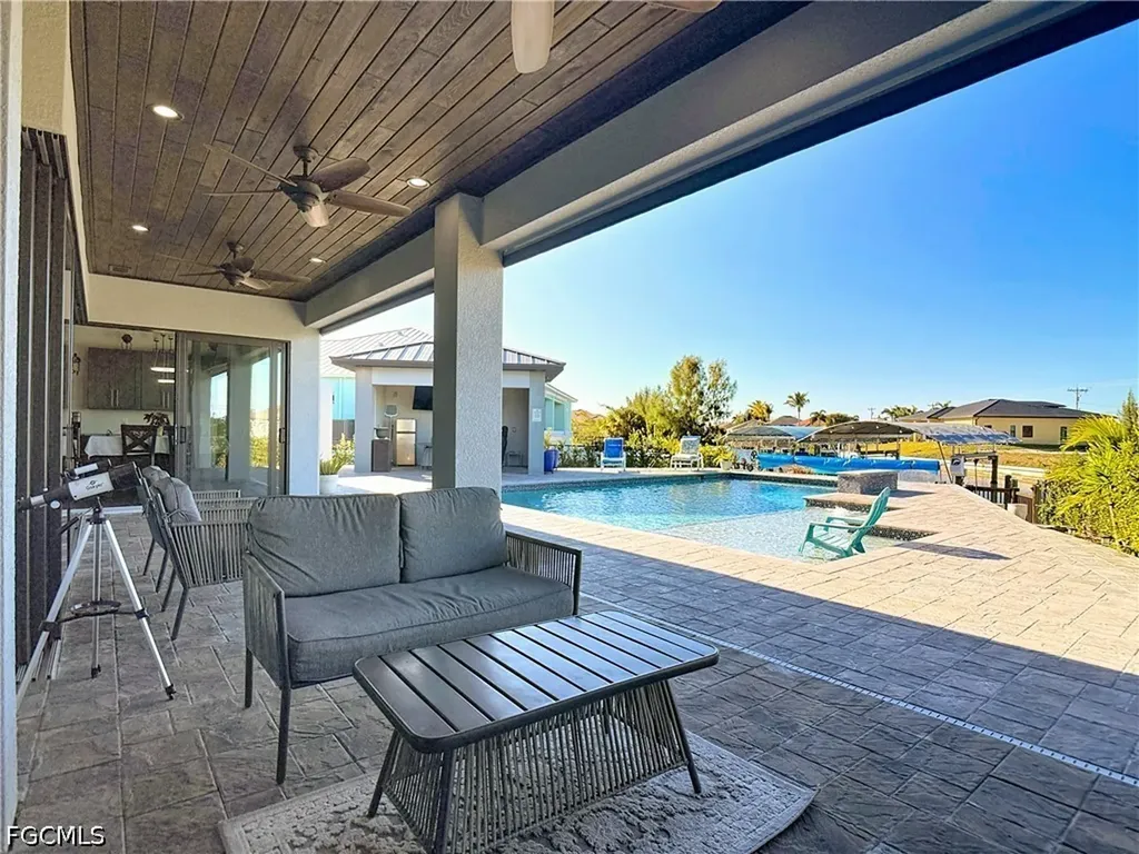 3900 Gulfstream Parkway Cape Coral FL 33993