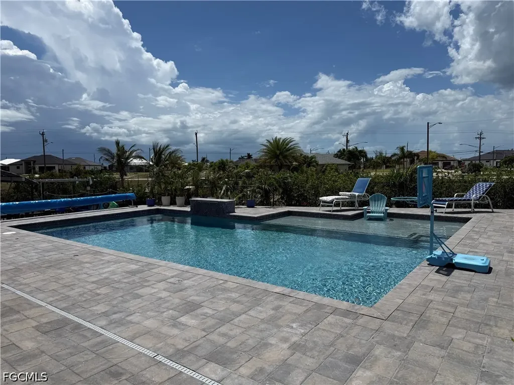 3900 Gulfstream Parkway Cape Coral FL 33993