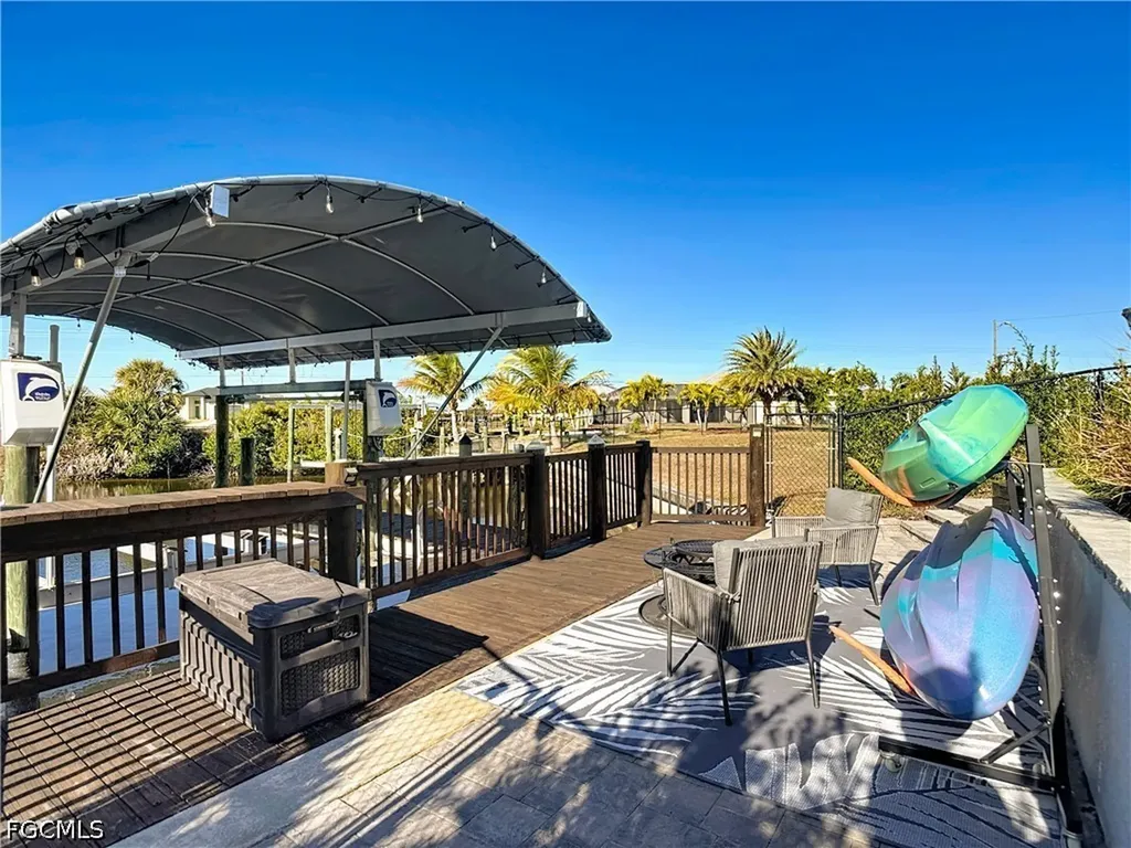 3900 Gulfstream Parkway Cape Coral FL 33993