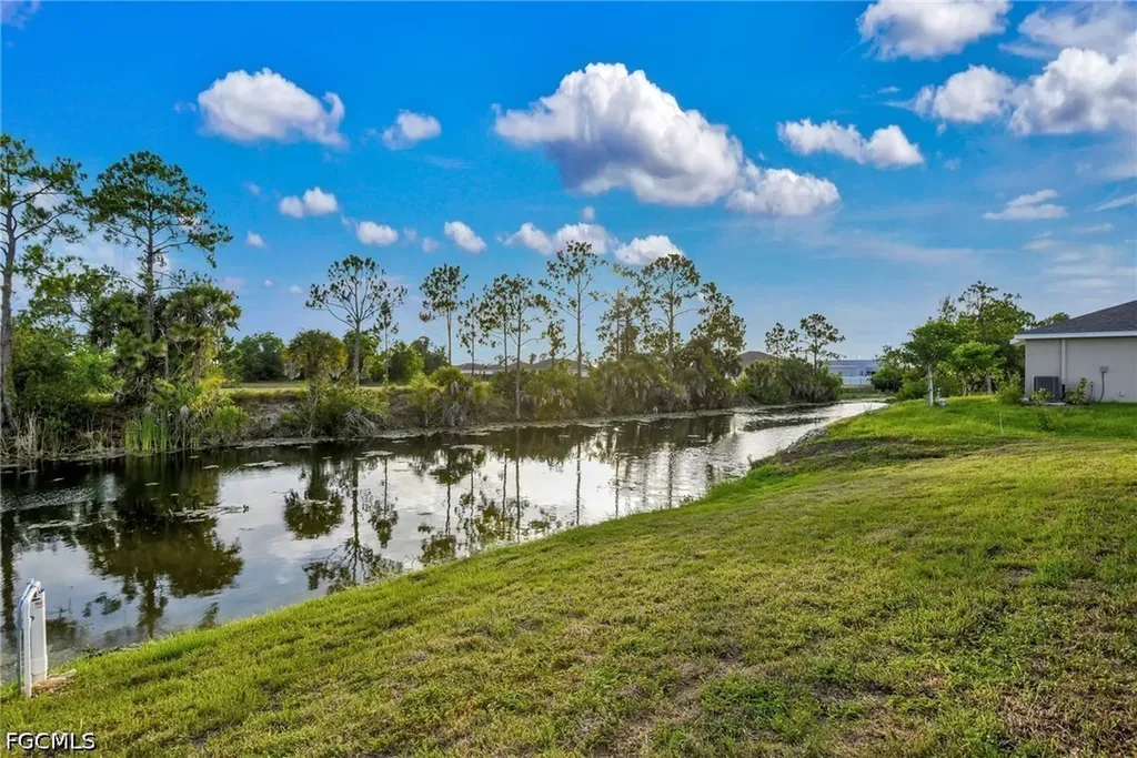 4110 NE 19th Place Cape Coral FL 33909