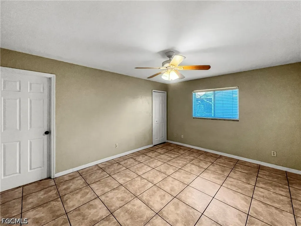 208 SE 17th Street Cape Coral FL 33990