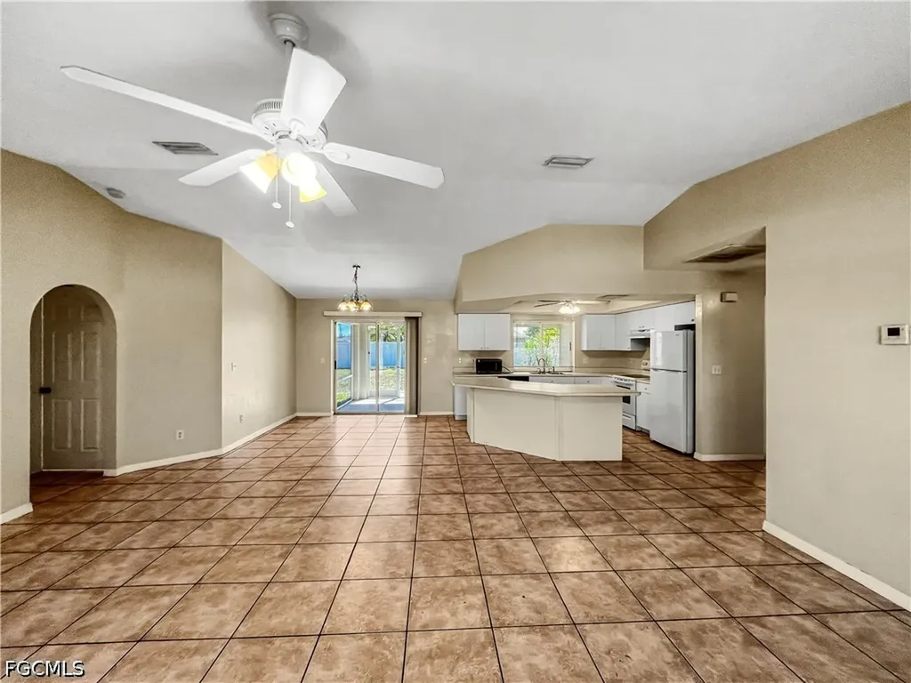 208 SE 17th Street Cape Coral FL 33990