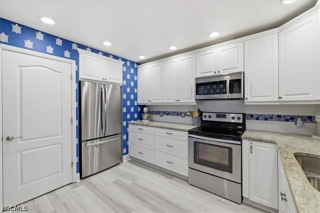 3356 N Key Drive North Fort Myers FL 33903