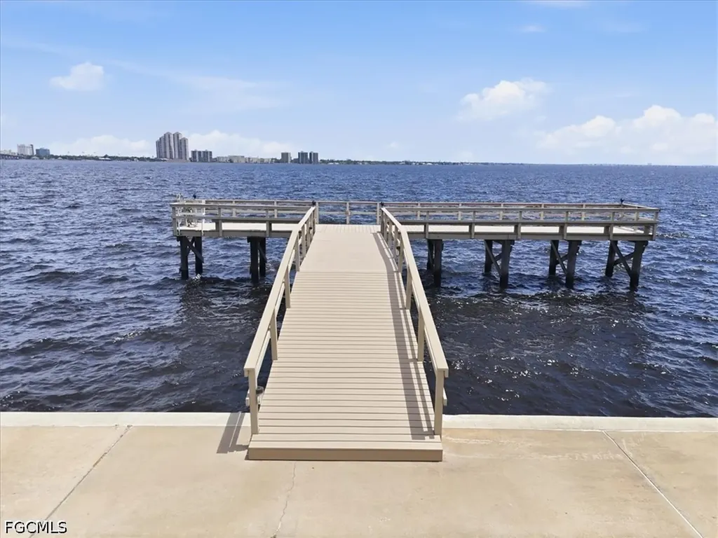 3356 N Key Drive North Fort Myers FL 33903