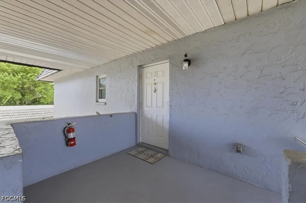 3356 N Key Drive North Fort Myers FL 33903