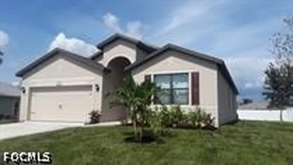 511 NE 19th Place Cape Coral FL 33909