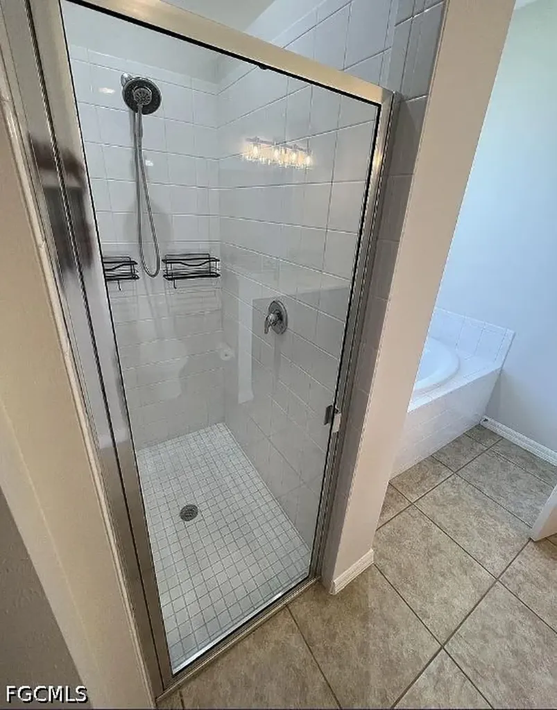 511 NE 19th Place Cape Coral FL 33909