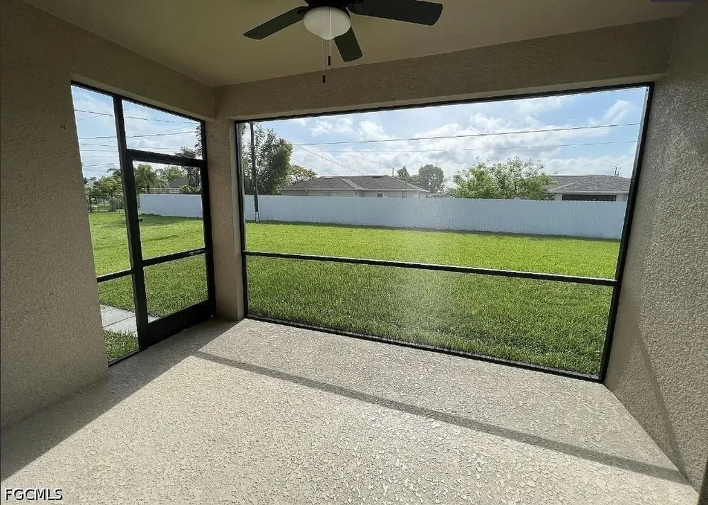 511 NE 19th Place Cape Coral FL 33909