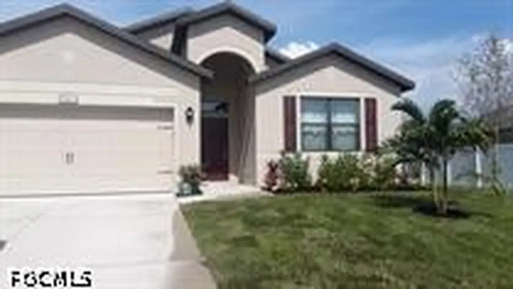 511 NE 19th Place Cape Coral FL 33909