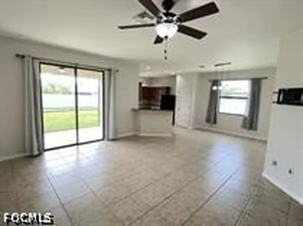 511 NE 19th Place Cape Coral FL 33909