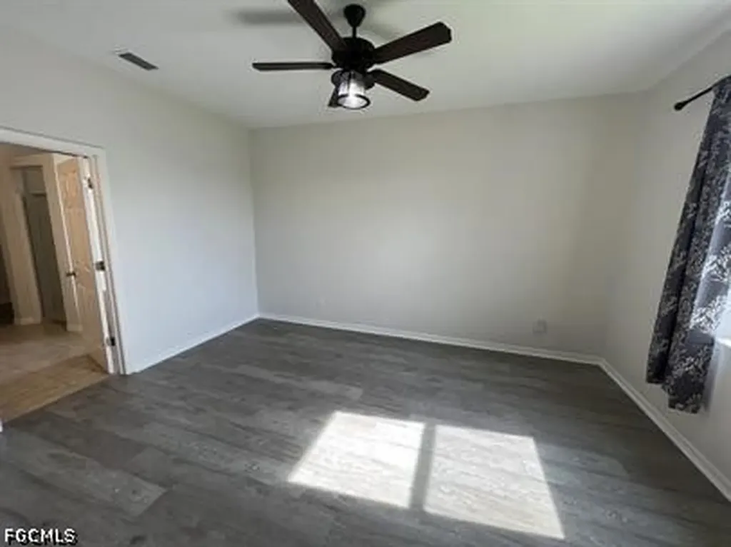 511 NE 19th Place Cape Coral FL 33909