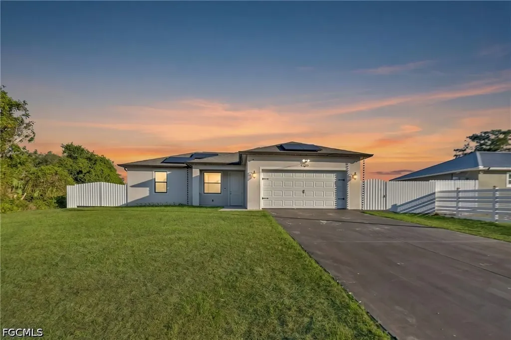 1086 W Leader Court Labelle FL 33935