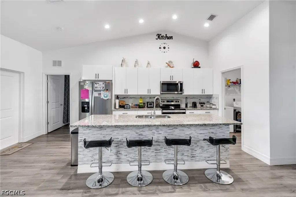 1086 W Leader Court Labelle FL 33935