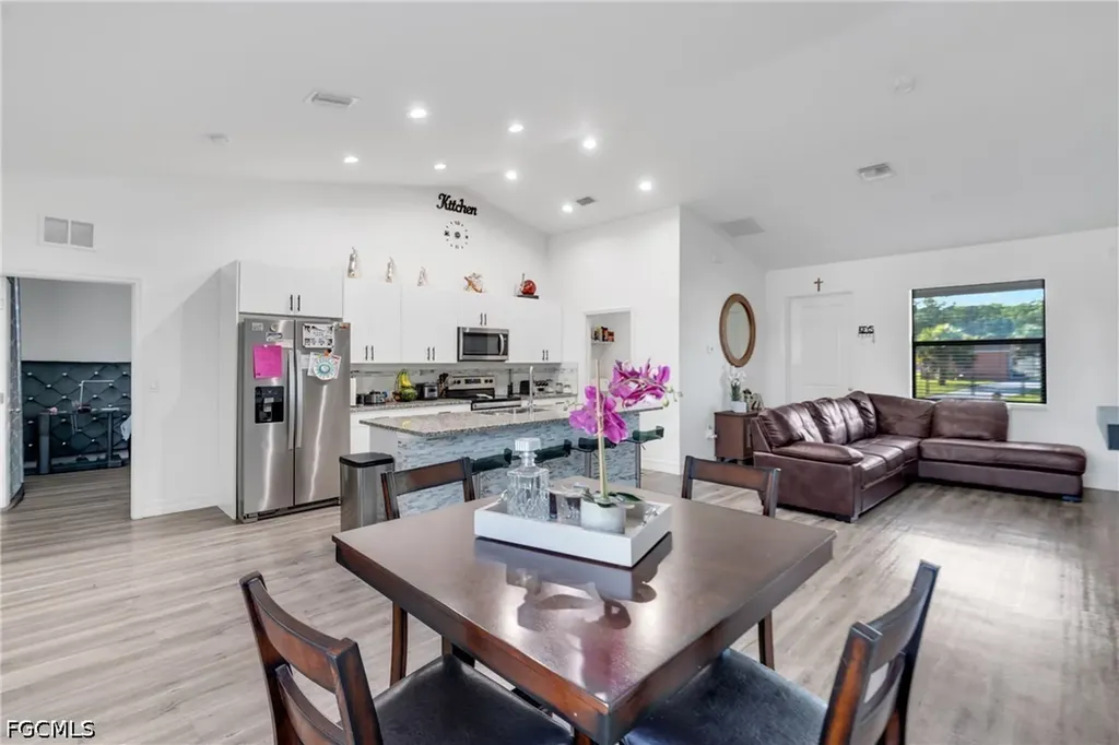 1086 W Leader Court Labelle FL 33935