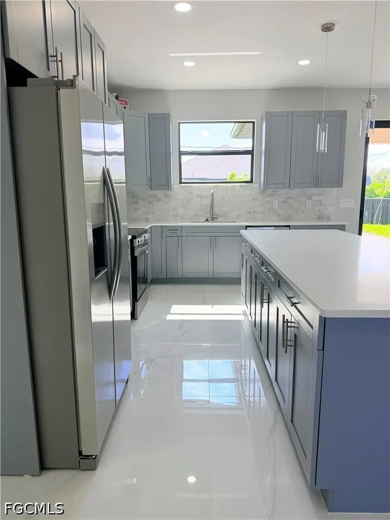 338 SW 28th Avenue Cape Coral FL 33991