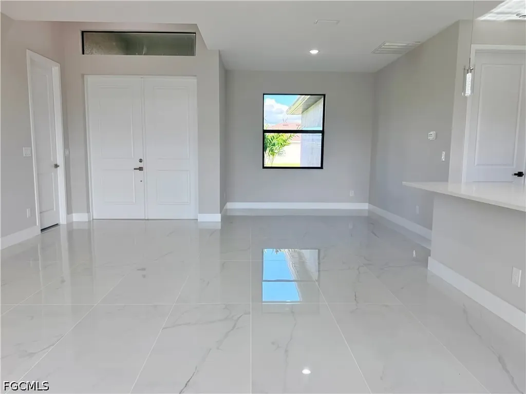 338 SW 28th Avenue Cape Coral FL 33991