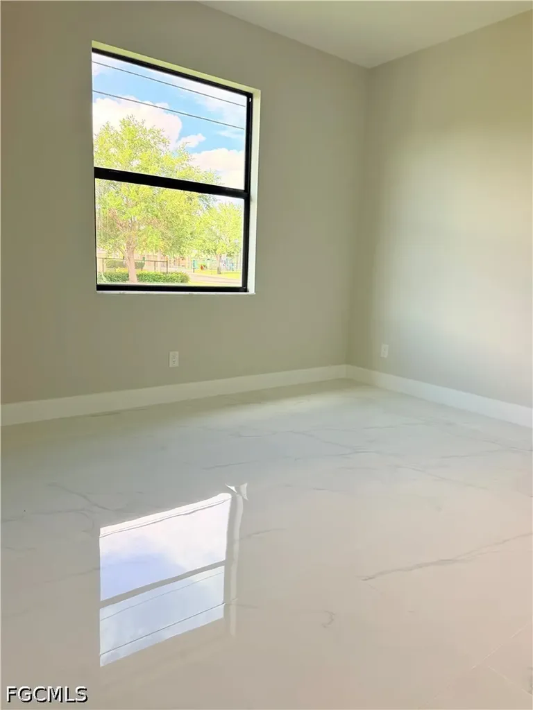 338 SW 28th Avenue Cape Coral FL 33991