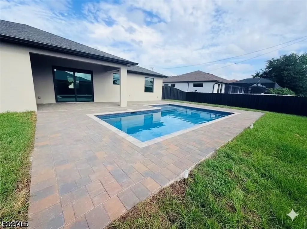 338 SW 28th Avenue Cape Coral FL 33991