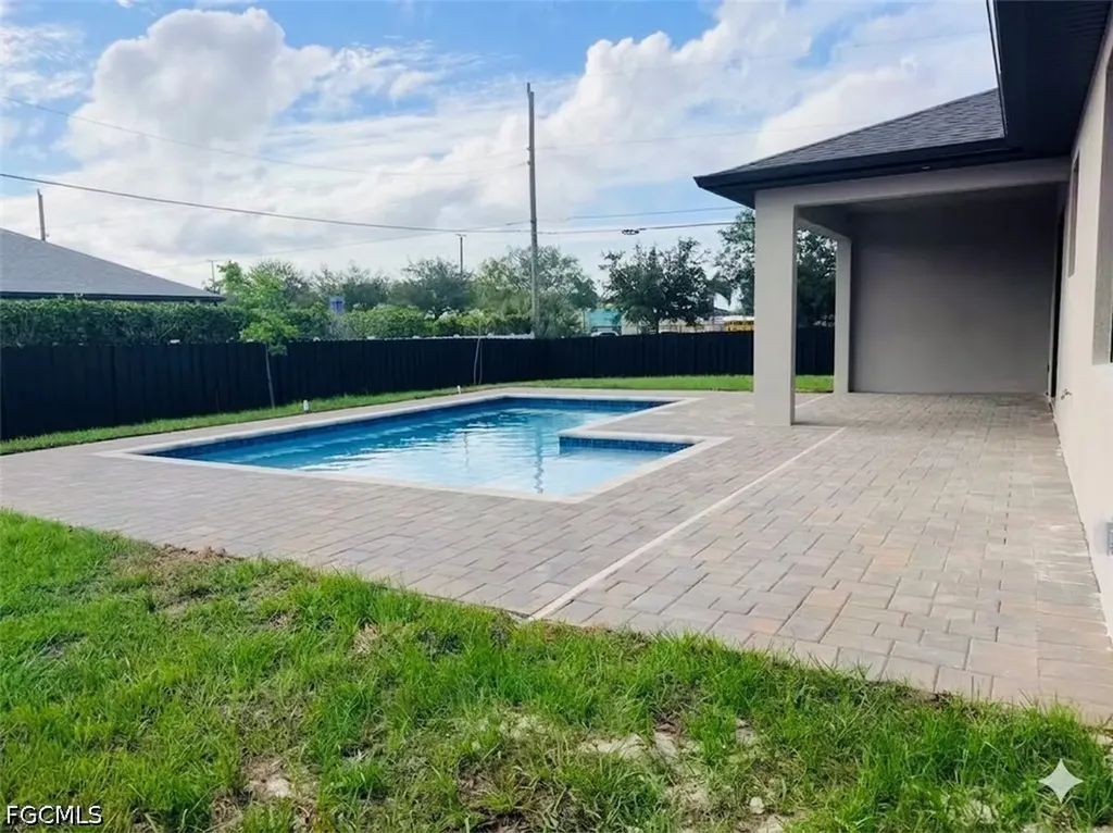 338 SW 28th Avenue Cape Coral FL 33991