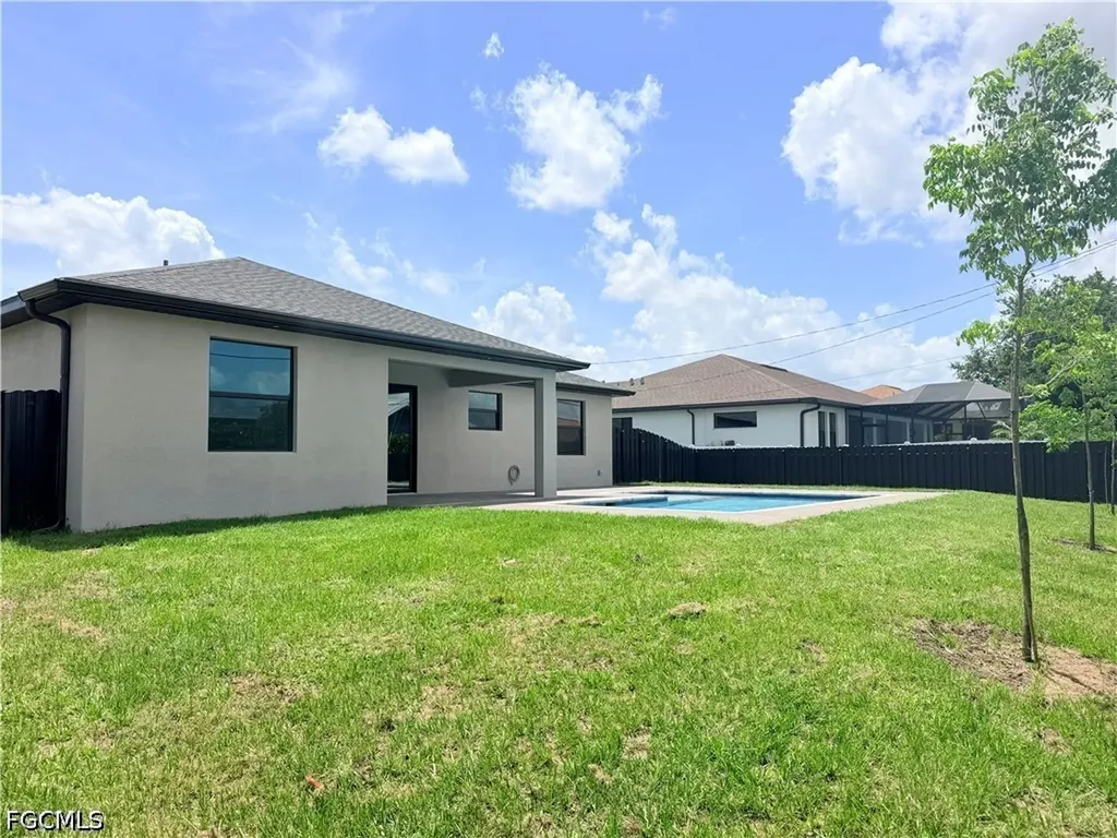 338 SW 28th Avenue Cape Coral FL 33991