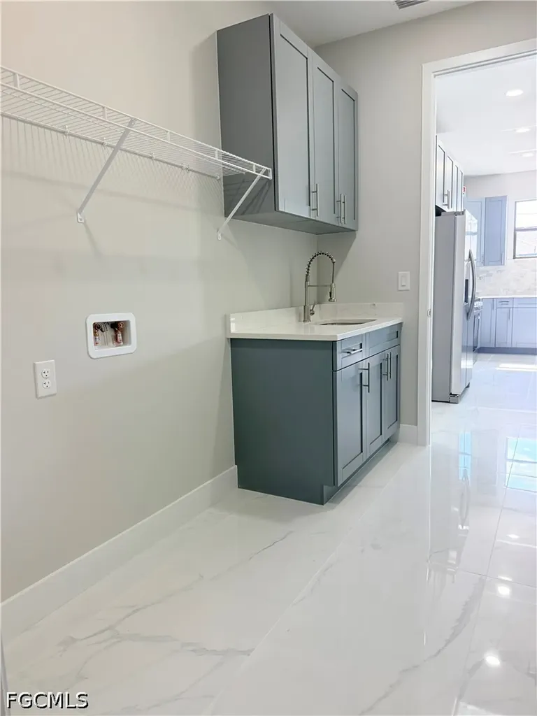 338 SW 28th Avenue Cape Coral FL 33991