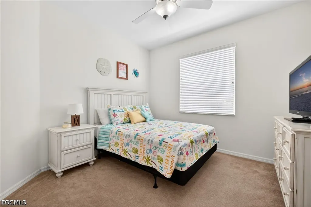 8251 Pathfinder Loop Fort Myers FL 33919