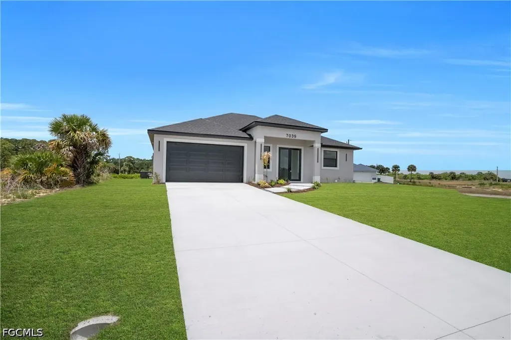 7039 Berwick Circle Labelle FL 33935
