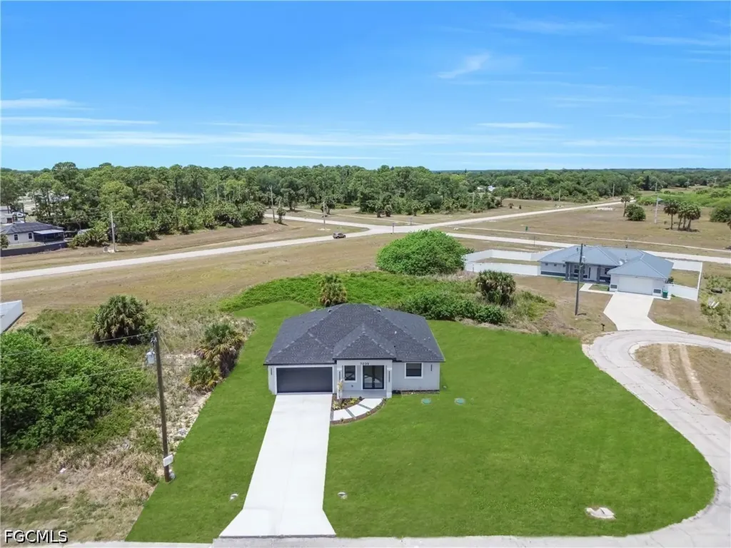 7039 Berwick Circle Labelle FL 33935