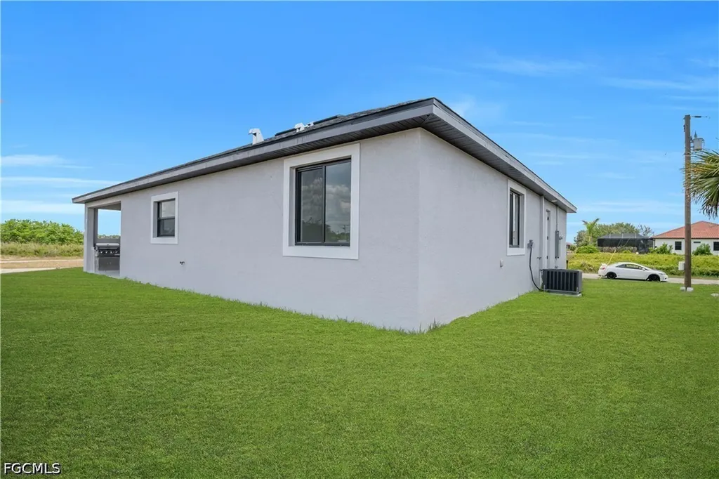 7039 Berwick Circle Labelle FL 33935