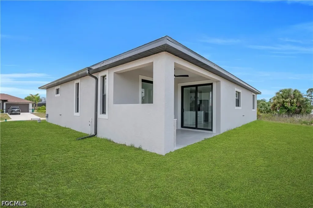 7039 Berwick Circle Labelle FL 33935